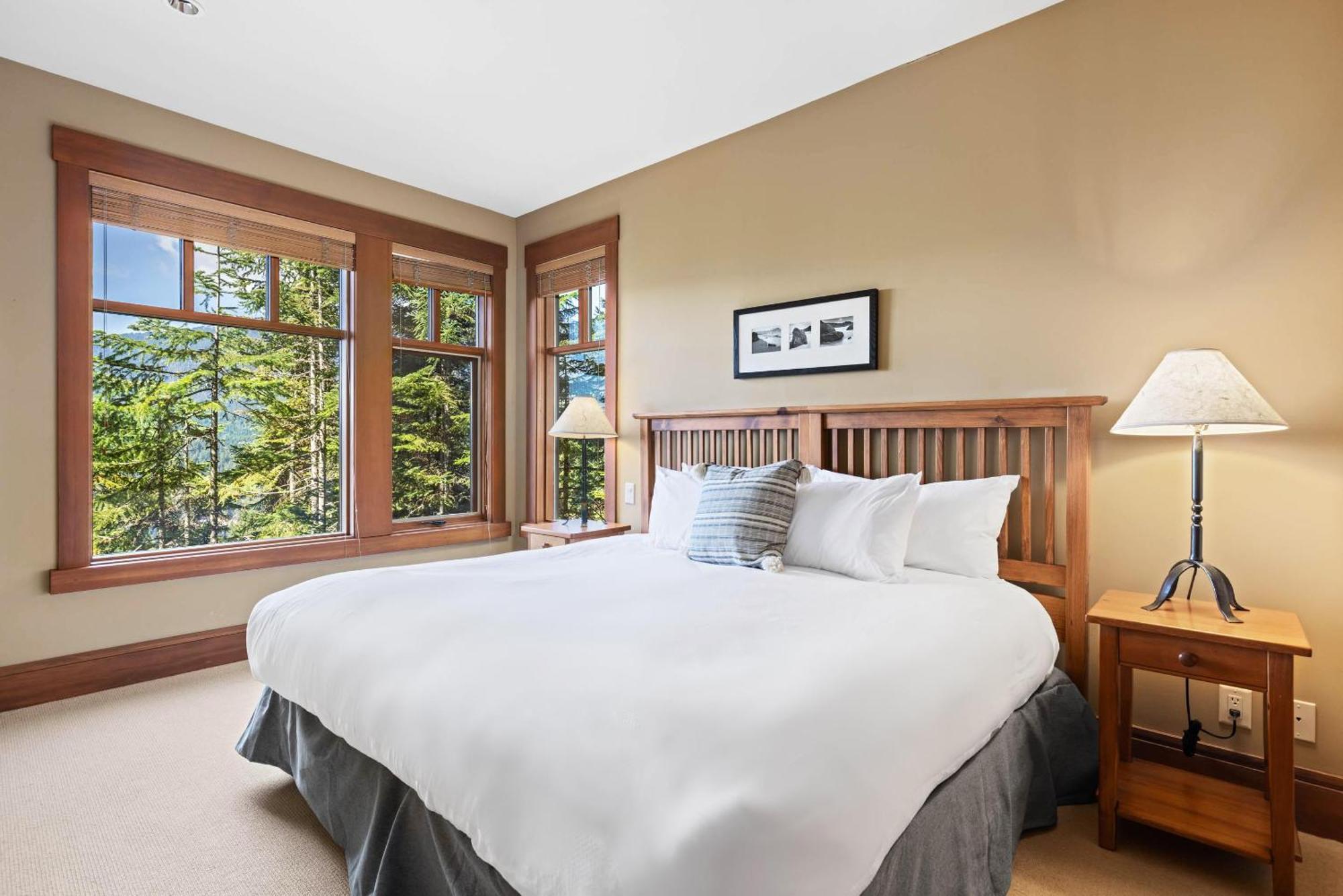Taluswood The Heights 18 | Mountainside Townhome W/ Ski Access, Hot Tub, Tranquil Views Whistler Luaran gambar